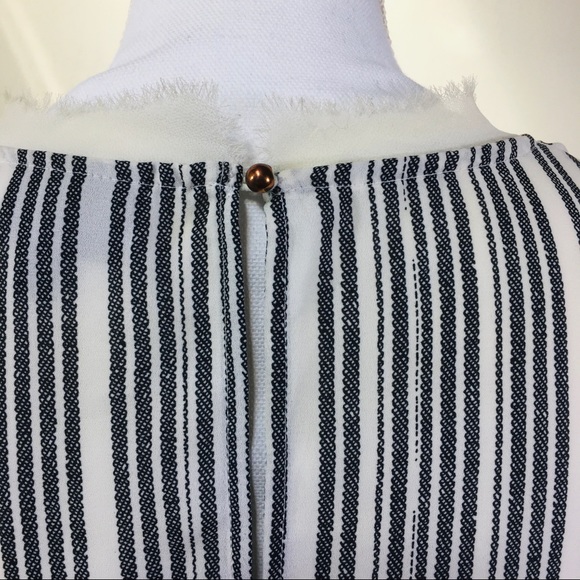 Who What Wear Sleeveless Striped Top M - Picture 6 of 8